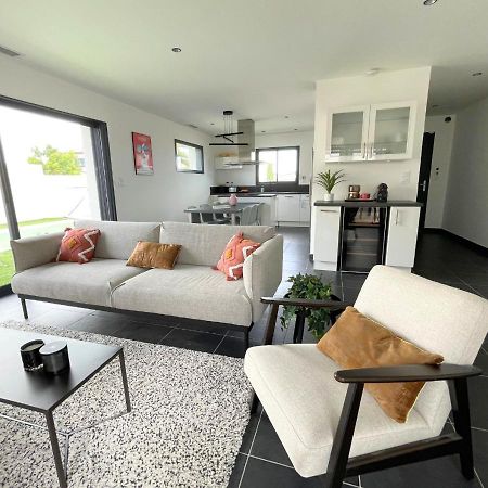Villa Contemporaine Avec Piscine Chauffee Proche Des Plages Sauvian Esterno foto